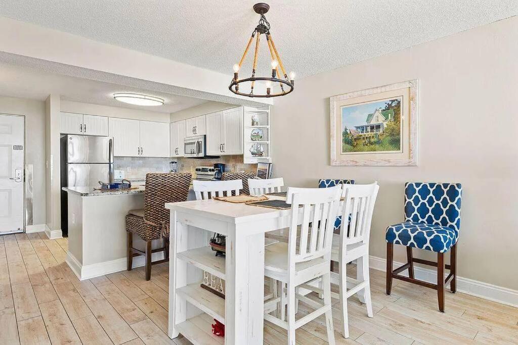 Beachfront Retreat- "The Getaway" Destin Exterior foto